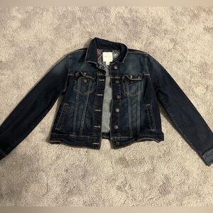 vintage dark wash jean jacket! lined | size S